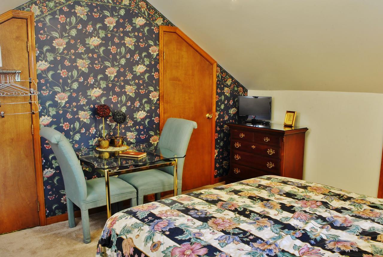 Arbor Hill Inn La Porte Luaran gambar