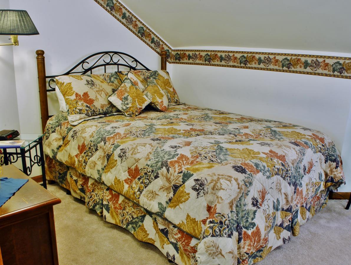 Arbor Hill Inn La Porte Luaran gambar