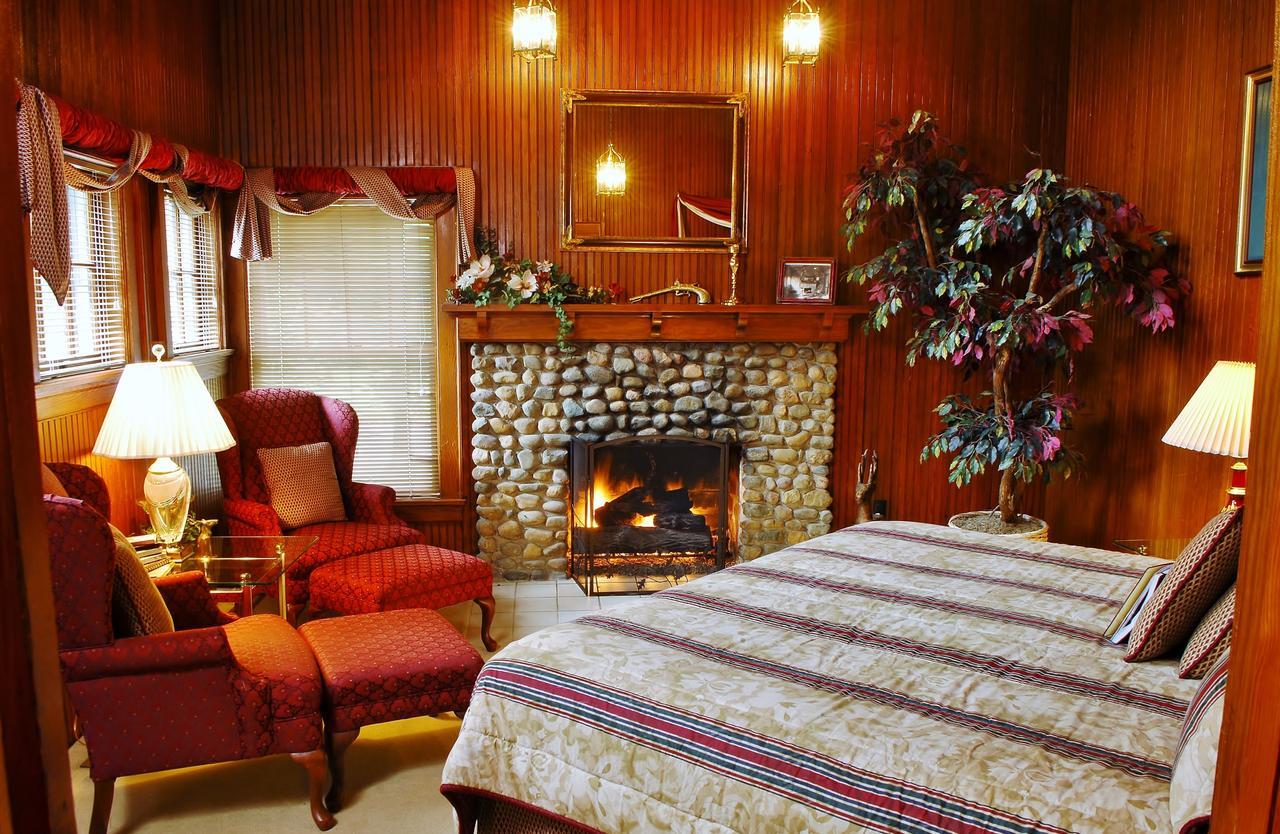 Arbor Hill Inn La Porte Luaran gambar
